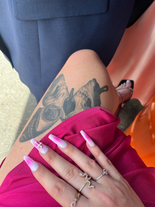 Press-on Nails vs manucure traditionnelle 💅⚖️