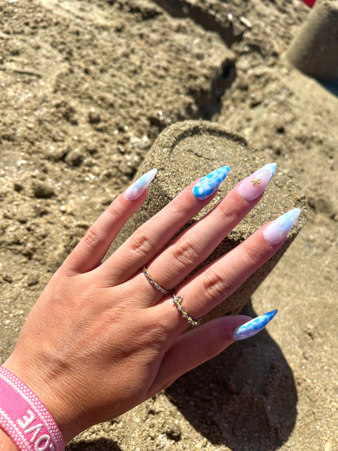 Comment Poser vos Press-on nails comme une pro 💅