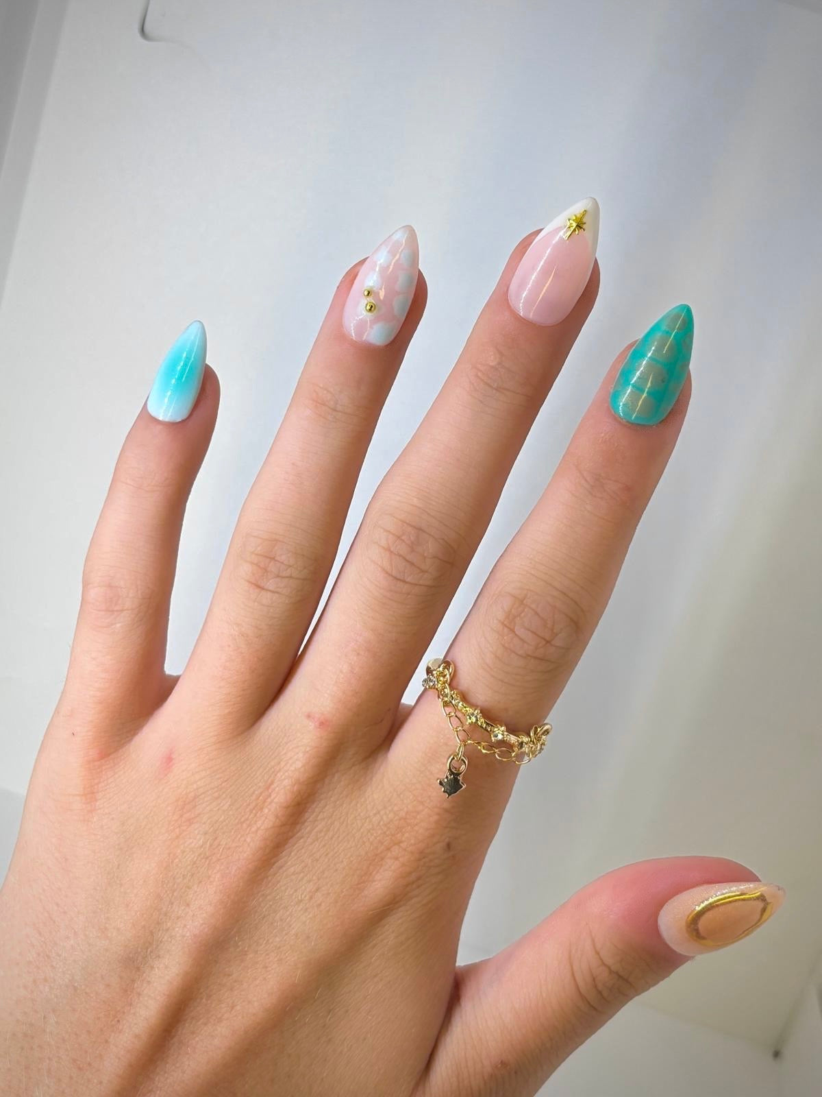 Press-on nails mirage meli nails