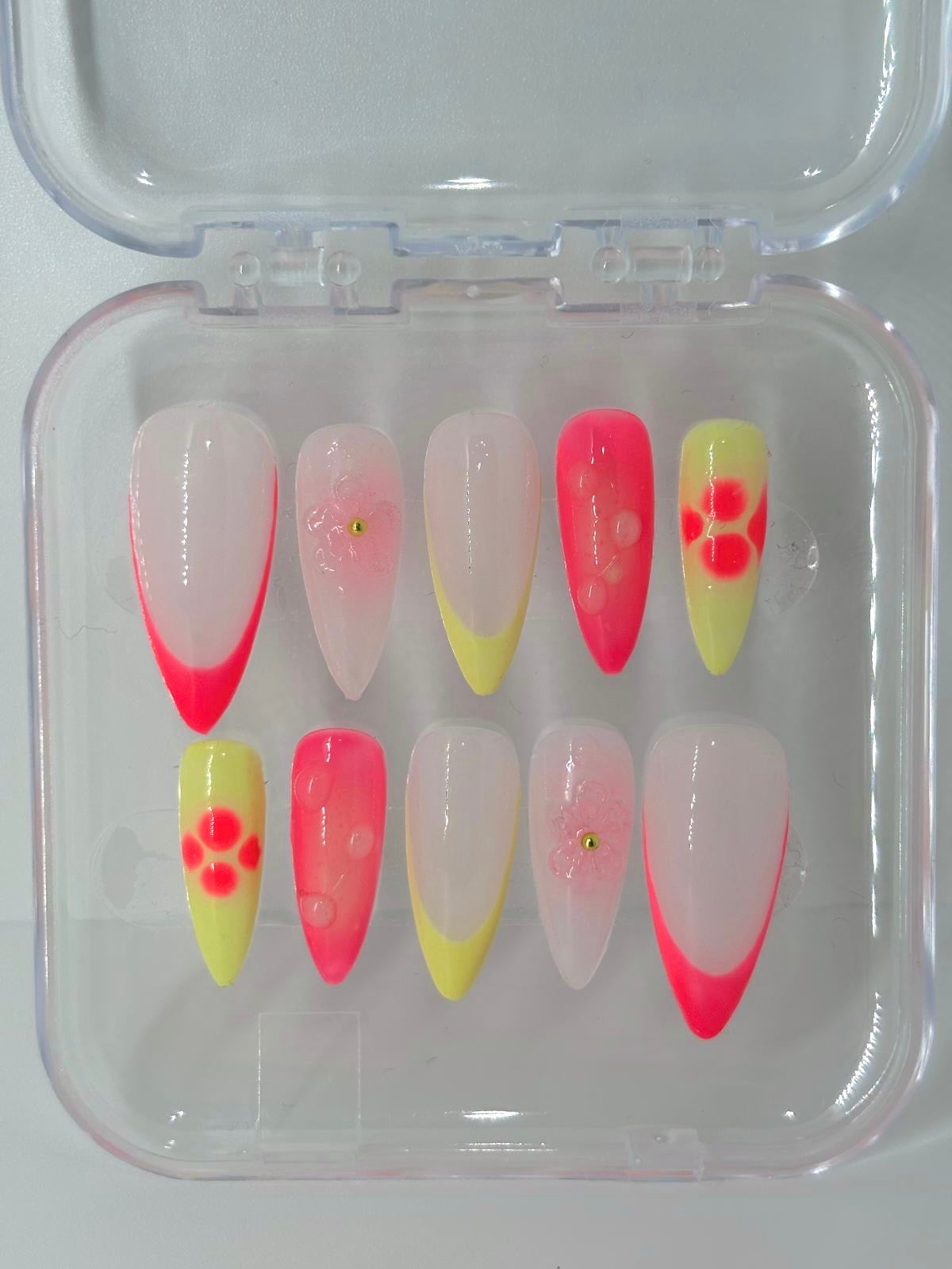 Press-on nails sun-kissed meli nails